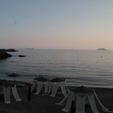 Eco Del Mare Night And Day Beach Club 4*